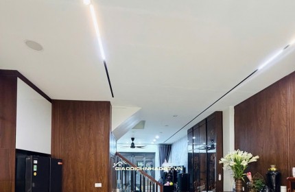 Bán nhà Nguyễn Văn Cừ, Long Biên 50m² x 5 tầng, phân lô, ô tô ở ngay. Dưới 10.9 tỷ